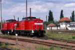 16. Mai 2005. 298 047, 298 334. Köthen (Anhalt). . Sachsen-Anhalt / 298 334 und 047 haben Feiertagsruhe im Bahnhof Köthen.
