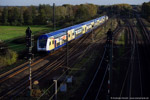 1. November 2014. Metronom. Seevetal. Maschen. Niedersachsen / Ein Metronom nach Hamburg passiert den Bahnhof Maschen ohne Halt.